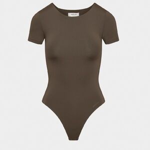 Aritzia - Babaton Contour Crewneck Bodysuit & Bike Short - XXS